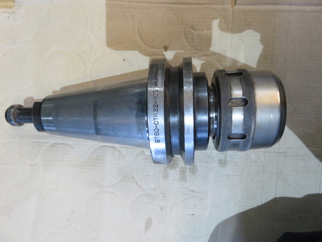 TI180014 ミーリングチャック 黒田精工 BT50-CTR32-105_画像1